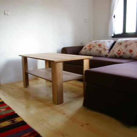 Mutafova Guest House فيليكي بريسلاف الغرفة الصورة
