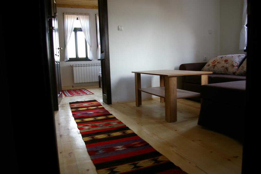 Mutafova Guest House فيليكي بريسلاف الغرفة الصورة